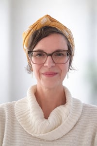 AnnieHeadshot (1)