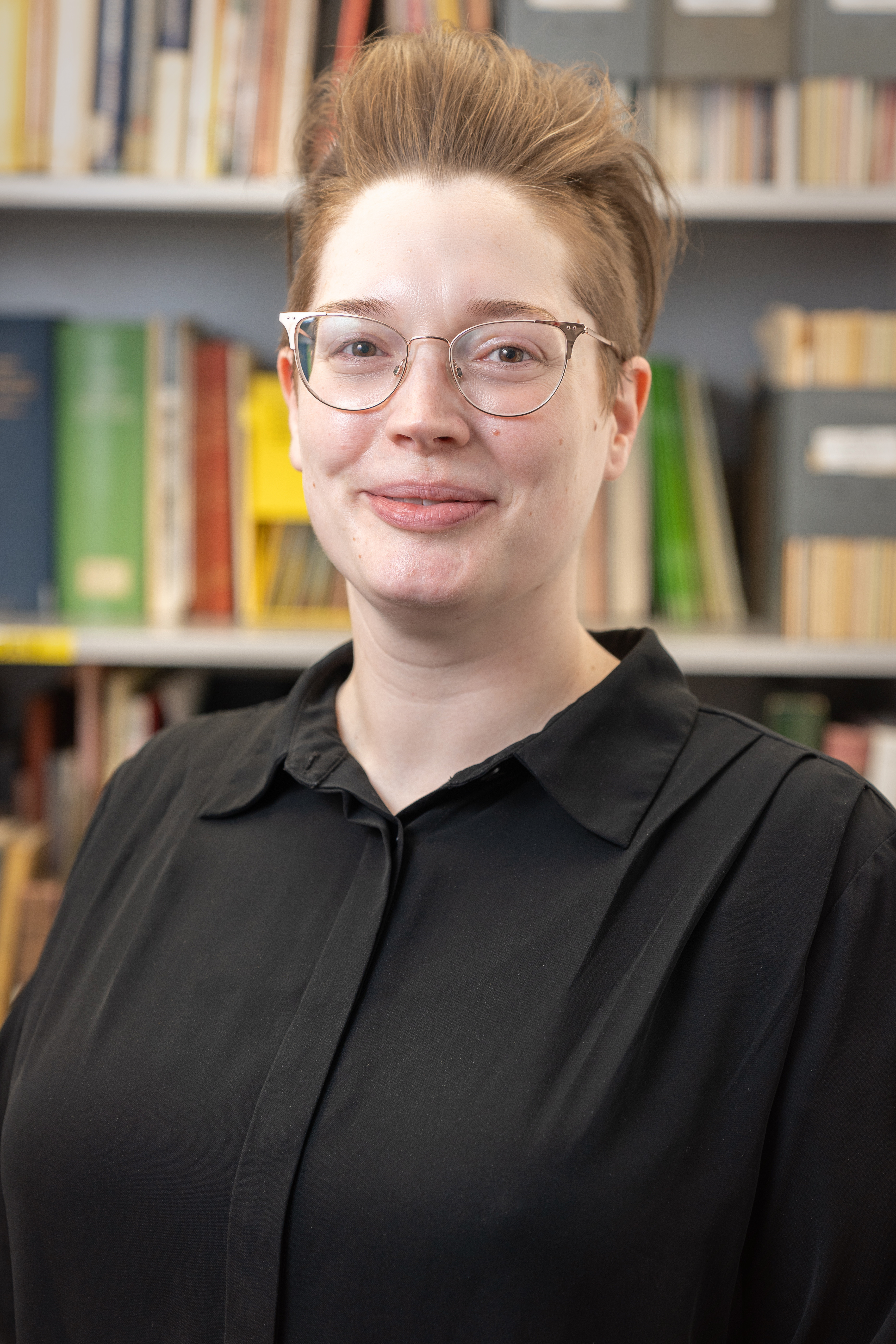 Stephanie Anderson Headshot